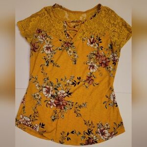 Small Floral Blouse